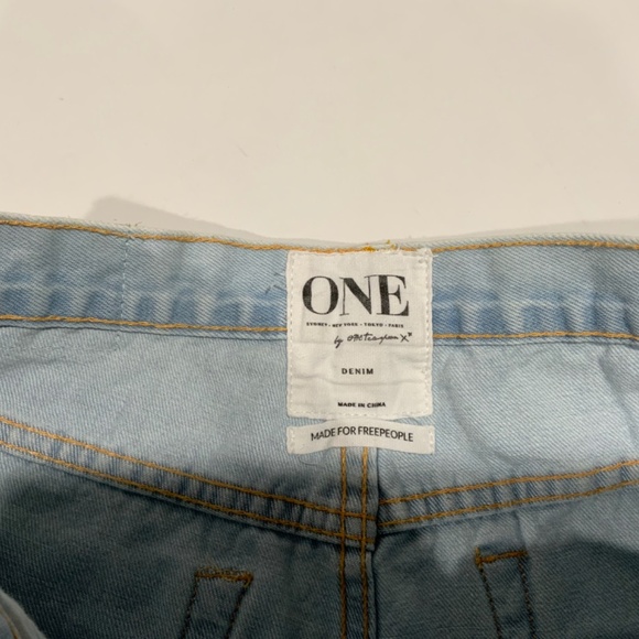 ONE Teaspoon Sz 28 Outlaws Low Waist Curved Raw Hem Jean Shorts - Picture 2 of 8